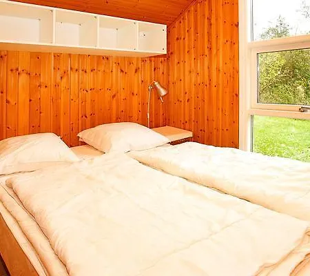 Semesterbostad Three-bedroom Holiday In 8 *